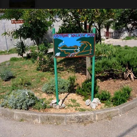 Letizia Apartamento Ustrine